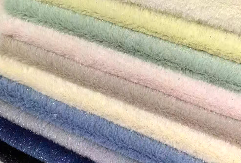 550mg*160cm 银丝兔毛布料