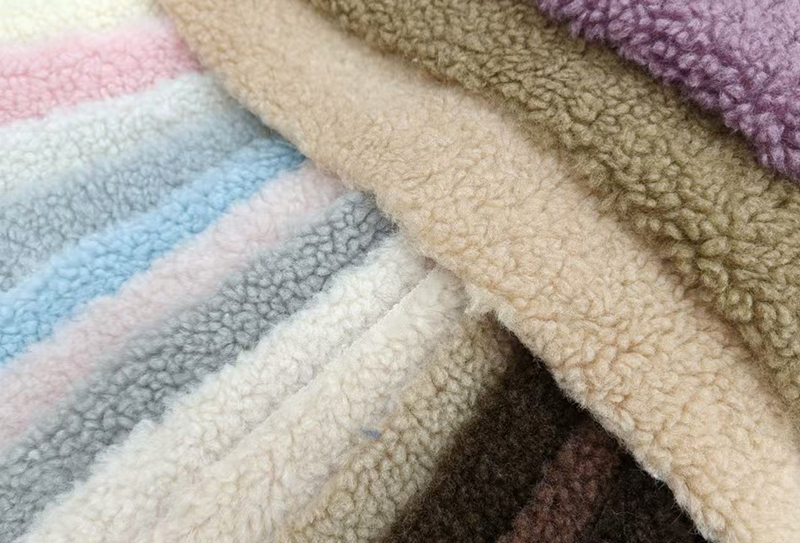 700mg*160cm 费尔岛羊绒卷毛颗粒布料