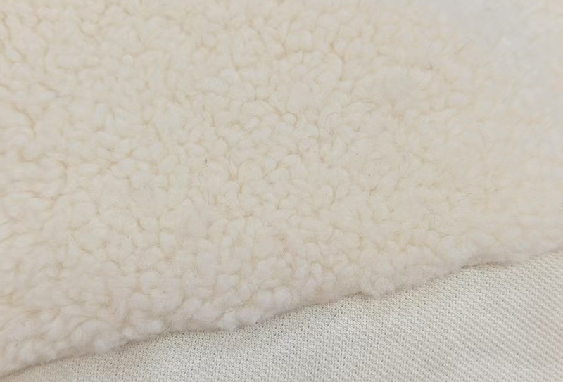 700mg*160cm 费尔岛羊绒卷毛颗粒布料 700mg*160cm 费尔岛羊绒卷毛颗粒布料