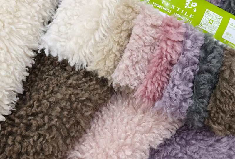 800mg/m² 165cm 卡拉羊绒布料适用于玩偶/座垫 800mg/m² 165cm 卡拉羊绒布料适用于玩偶/座垫