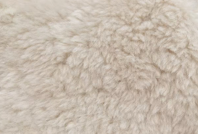 900mg*160cm 小云朵绒大颗粒毛绒布料适用于服装 900mg*160cm 小云朵绒大颗粒毛绒布料适用于服装