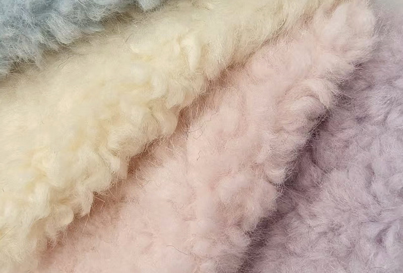 750mg*160cm 栀子朵大颗粒毛绒布料 750mg*160cm 栀子朵大颗粒毛绒布料