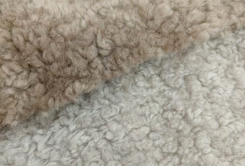 750mg*160cm 栀子朵大颗粒毛绒布料 750mg*160cm 栀子朵大颗粒毛绒布料