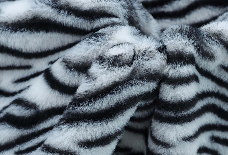 500mg*160cm 虎纹兔毛印花毛绒面料 500mg*160cm 虎纹兔毛印花毛绒面料