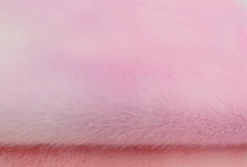 550mg 160cm 欧貂扎染毛绒面料适用于抱枕 550mg 160cm 欧貂扎染毛绒面料适用于抱枕