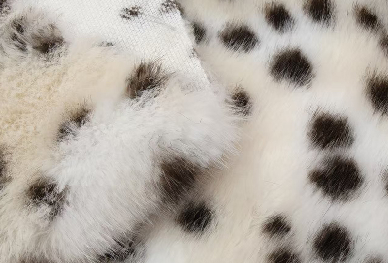 700mg*170cm 小金貂印花豹纹毛绒面料适用于包包/衣服 700mg*170cm 小金貂印花豹纹毛绒面料适用于包包/衣服